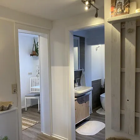 Metter Apartment *